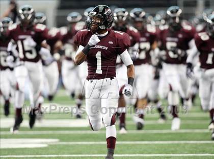 Thumbnail 1 in Summit vs. Mansfield Timberview (Kirk Herbstreit Varsity Football Series) photogallery.