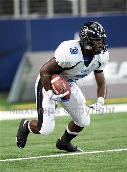 Thumbnail 3 in Summit vs. Mansfield Timberview (Kirk Herbstreit Varsity Football Series) photogallery.