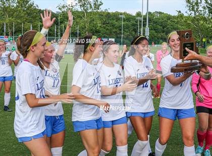 Thumbnail 2 in Liberty vs Nerinx Hall_MSHSAA Class 4 Championship photogallery.