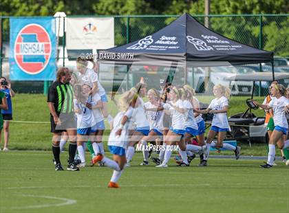 Thumbnail 1 in Liberty vs Nerinx Hall_MSHSAA Class 4 Championship photogallery.