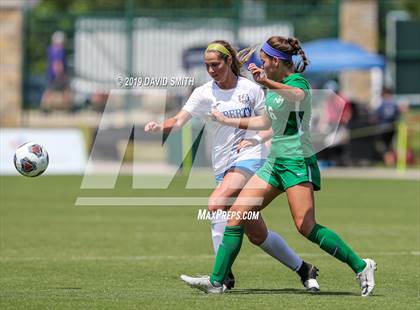 Thumbnail 3 in Liberty vs Nerinx Hall_MSHSAA Class 4 Championship photogallery.