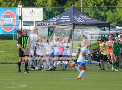 Thumbnail 2 in Liberty vs Nerinx Hall_MSHSAA Class 4 Championship photogallery.