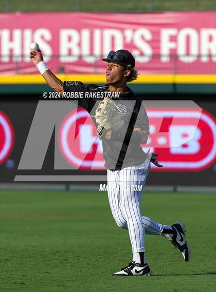 Thumbnail 3 in Collinsville vs. Centerville (UIL 2A Baseball Semifinal) photogallery.