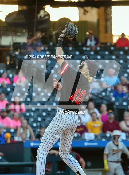 Thumbnail 2 in Collinsville vs. Centerville (UIL 2A Baseball Semifinal) photogallery.