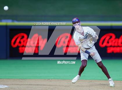 Thumbnail 3 in Collinsville vs. Centerville (UIL 2A Baseball Semifinal) photogallery.