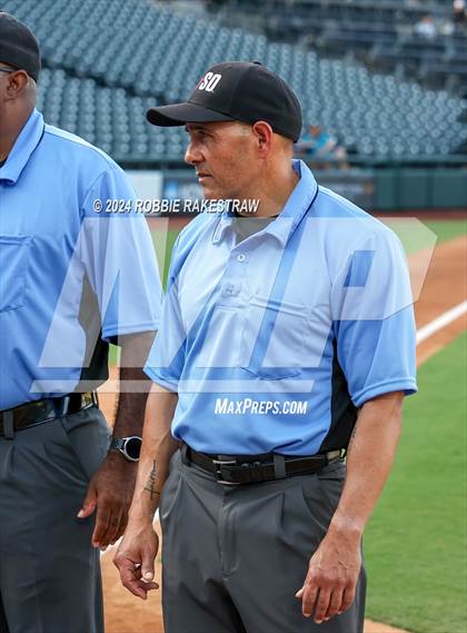 Thumbnail 2 in Collinsville vs. Centerville (UIL 2A Baseball Semifinal) photogallery.