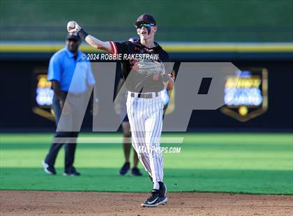 Thumbnail 3 in Collinsville vs. Centerville (UIL 2A Baseball Semifinal) photogallery.