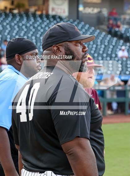 Thumbnail 1 in Collinsville vs. Centerville (UIL 2A Baseball Semifinal) photogallery.