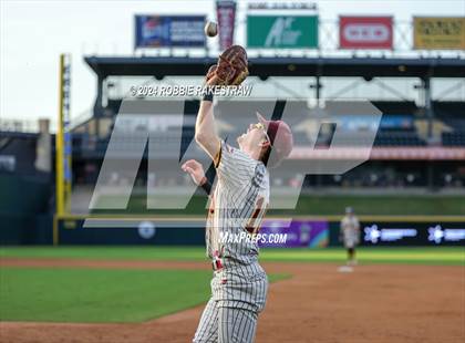 Thumbnail 1 in Collinsville vs. Centerville (UIL 2A Baseball Semifinal) photogallery.