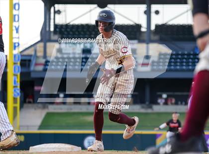 Thumbnail 3 in Collinsville vs. Centerville (UIL 2A Baseball Semifinal) photogallery.