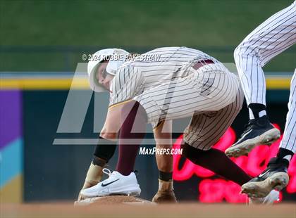 Thumbnail 1 in Collinsville vs. Centerville (UIL 2A Baseball Semifinal) photogallery.