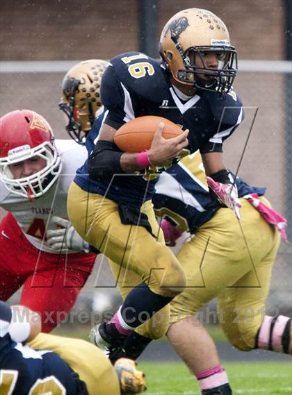 Thumbnail 3 in Williamsville East vs Sweet Home photogallery.