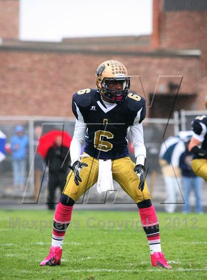 Thumbnail 1 in Williamsville East vs Sweet Home photogallery.