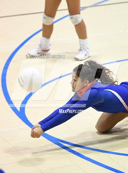 Thumbnail 2 in Hahnville @ John Curtis (Junior Varsity) photogallery.