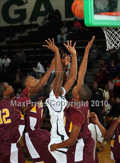 Thumbnail 3 in Woodland v. Calhoun County (Lake Marion Invitational Tournament 2010) photogallery.