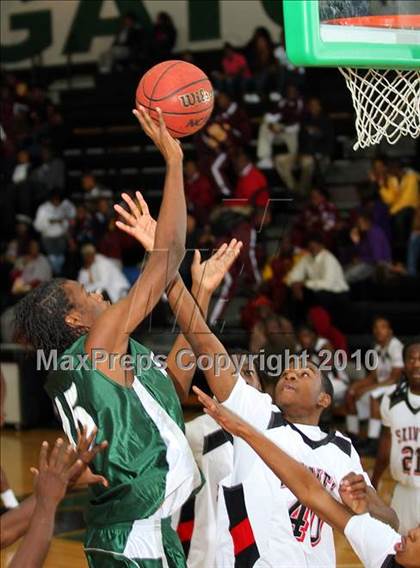 Thumbnail 2 in Woodland v. Calhoun County (Lake Marion Invitational Tournament 2010) photogallery.