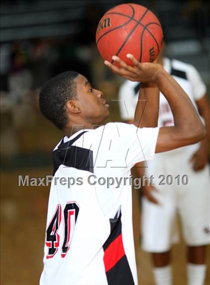 Thumbnail 3 in Woodland v. Calhoun County (Lake Marion Invitational Tournament 2010) photogallery.
