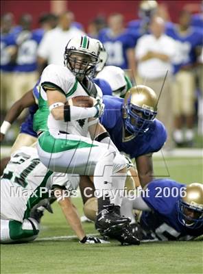 Thumbnail 2 in McEachern vs. Roswell (Kickoff Classic) photogallery.