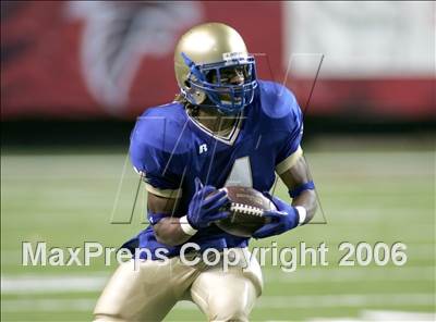 Thumbnail 2 in McEachern vs. Roswell (Kickoff Classic) photogallery.