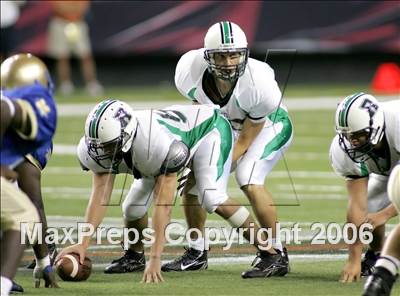 Thumbnail 1 in McEachern vs. Roswell (Kickoff Classic) photogallery.