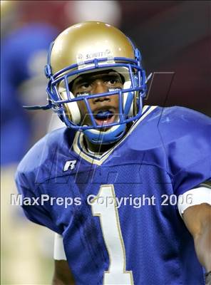 Thumbnail 2 in McEachern vs. Roswell (Kickoff Classic) photogallery.
