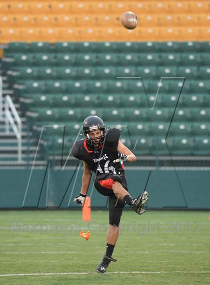 Thumbnail 2 in Haverling vs. Le Roy (Class C Semifinals) photogallery.