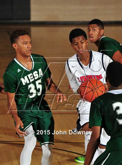 Thumbnail 1 in Leuzinger vs. Murrieta Mesa (MaxPreps Holiday Classic) photogallery.