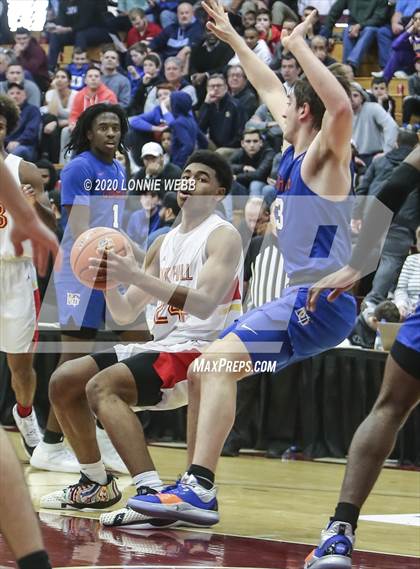 Thumbnail 1 in Bishop Gorman vs. Oak Hill Academy (Spalding Hoophall Classic) photogallery.