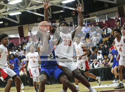 Thumbnail 3 in Bishop Gorman vs. Oak Hill Academy (Spalding Hoophall Classic) photogallery.