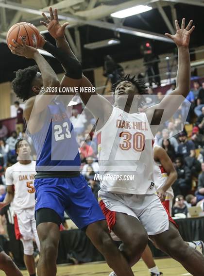 Thumbnail 1 in Bishop Gorman vs. Oak Hill Academy (Spalding Hoophall Classic) photogallery.