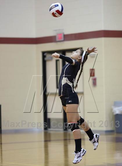Thumbnail 3 in Mineral Wells vs Fossil Ridge (EMS-ISD Tournament) photogallery.