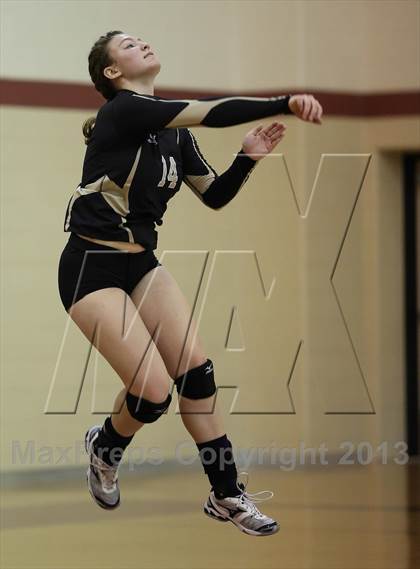 Thumbnail 2 in Mineral Wells vs Fossil Ridge (EMS-ISD Tournament) photogallery.