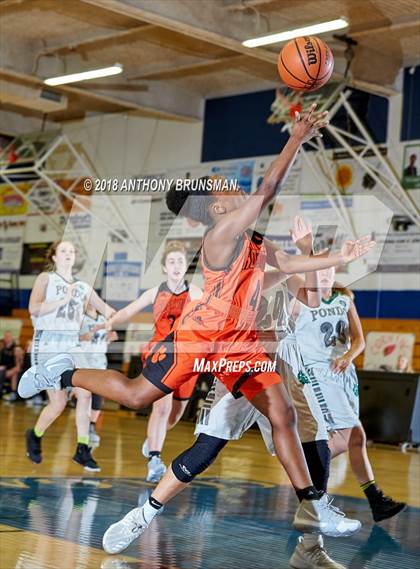 Thumbnail 2 in Ponderosa vs. Roseville (Jan Vitell Tournament) photogallery.