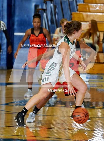 Thumbnail 1 in Ponderosa vs. Roseville (Jan Vitell Tournament) photogallery.
