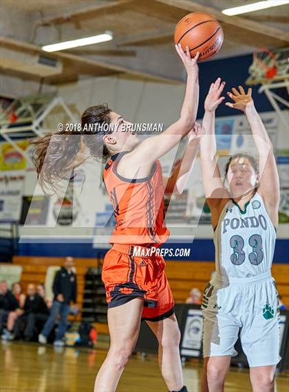 Thumbnail 2 in Ponderosa vs. Roseville (Jan Vitell Tournament) photogallery.