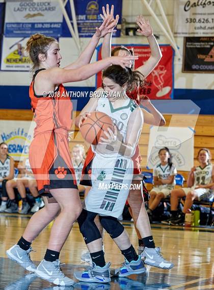 Thumbnail 1 in Ponderosa vs. Roseville (Jan Vitell Tournament) photogallery.