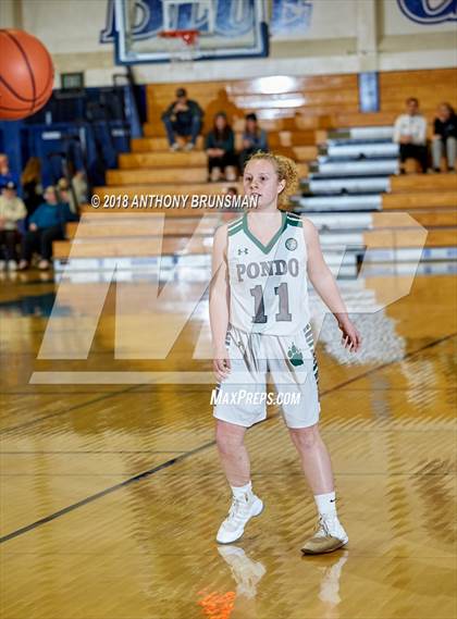Thumbnail 1 in Ponderosa vs. Roseville (Jan Vitell Tournament) photogallery.