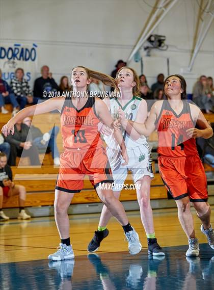 Thumbnail 1 in Ponderosa vs. Roseville (Jan Vitell Tournament) photogallery.