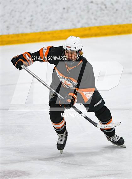 Thumbnail 3 in Churchville-Chili @ Penfield (Section 5 Class B Sectional Final) photogallery.