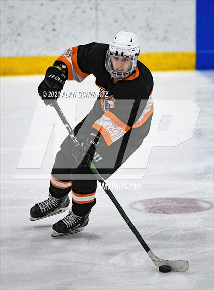 Thumbnail 2 in Churchville-Chili @ Penfield (Section 5 Class B Sectional Final) photogallery.
