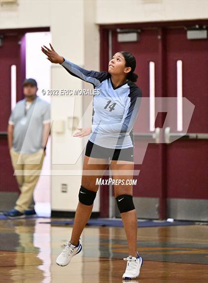 Thumbnail 1 in Hilltop @ San Ysidro photogallery.