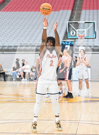 Thumbnail 3 in Springville vs. Pacifica Christian/Orange County (Section 7) photogallery.
