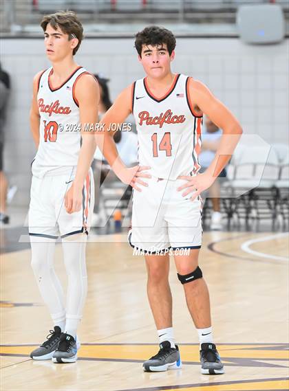 Thumbnail 1 in Springville vs. Pacifica Christian/Orange County (Section 7) photogallery.