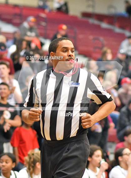 Thumbnail 1 in Desert Oasis vs Bishop Gorman (NIAA 4A Semifinal) photogallery.