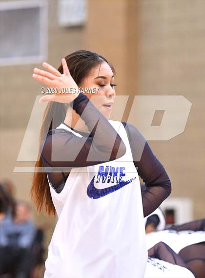 Thumbnail 1 in Desert Oasis vs Bishop Gorman (NIAA 4A Semifinal) photogallery.