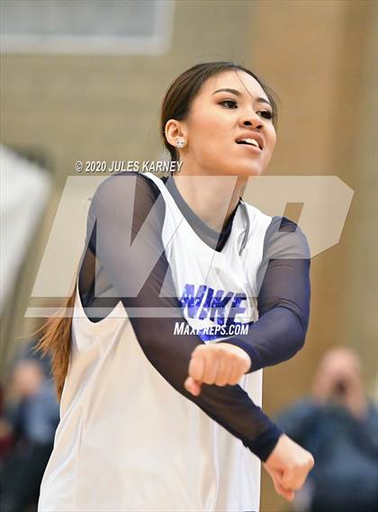 Thumbnail 2 in Desert Oasis vs Bishop Gorman (NIAA 4A Semifinal) photogallery.