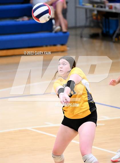 Thumbnail 3 in Hixson @ Sale Creek photogallery.
