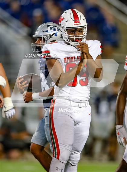 Thumbnail 2 in College Park vs The Woodlands photogallery.