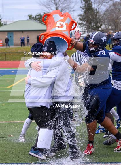 Thumbnail 3 in Thornton Academy @ Portland (MPA Class A State Final) photogallery.