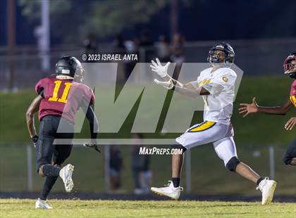 Thumbnail 3 in Douglas Byrd vs. Goldsboro (Jamboree) photogallery.